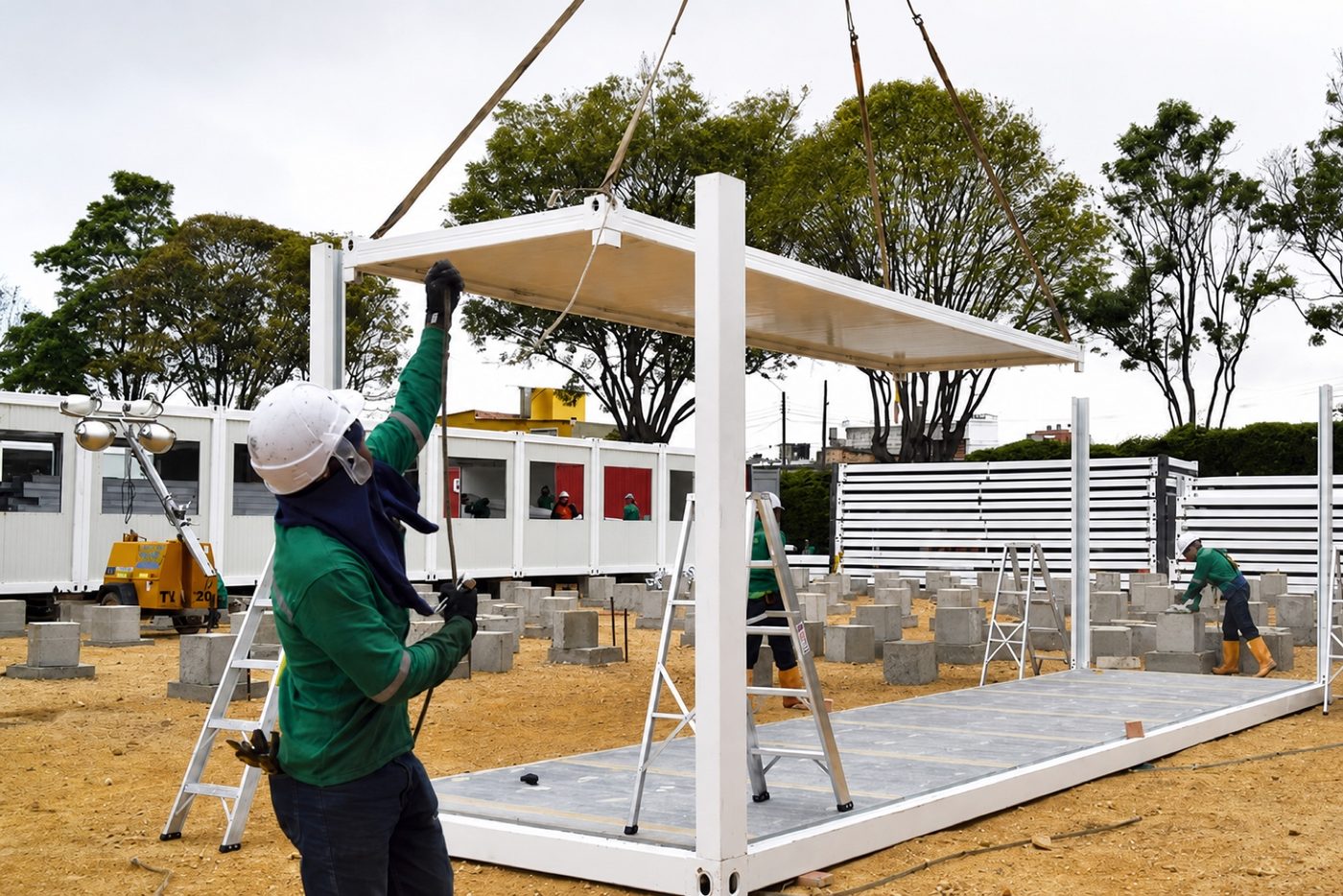 Campamento modular con dormitorios y casinos para operaciones petroleras y mineras